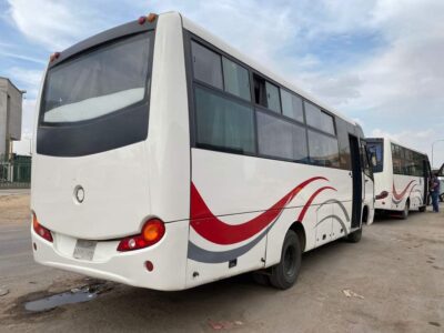 إيجار أتوبيس 33 راكباً للسفر والرحلات