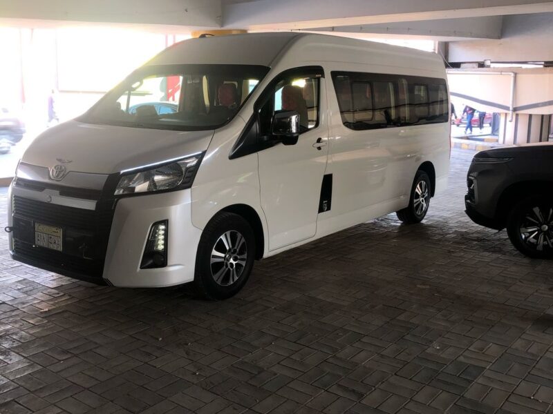 ايجار ميكروباص تويوتا هاي اس 14 راكب