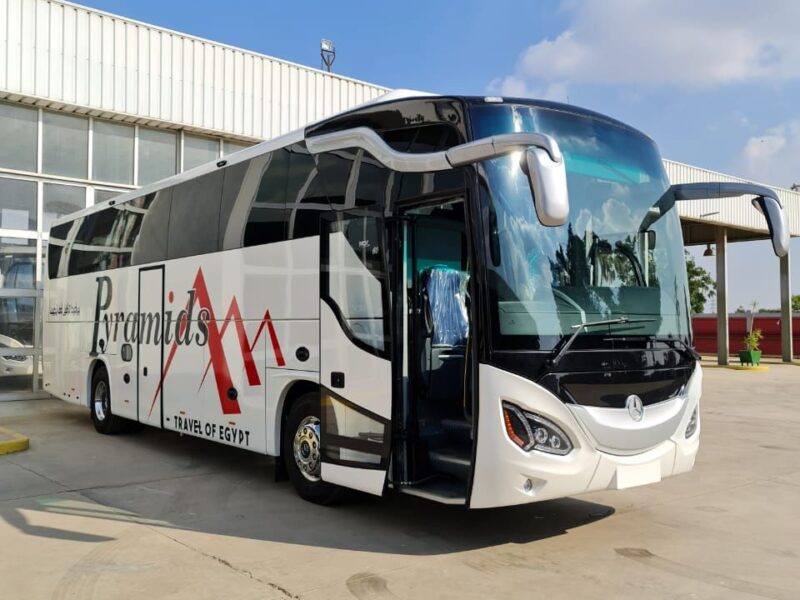 ايجار اتوبيس سياحي مرسيدس 50 راكب