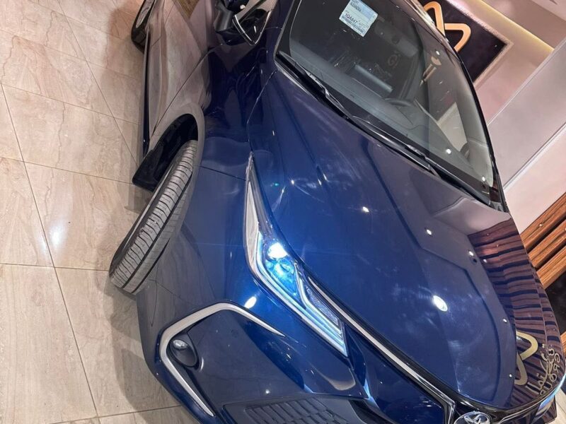 ايجار تويوتا كورورلا للسفر والمشاوير اليومية