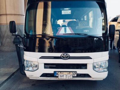 ايجار ميني باص تويوتا كوستر للرحالات السياحية