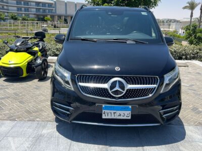 إيجار مرسيدس فيانو/في-كلاس للسفر العائلي،