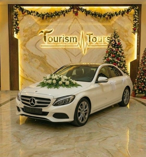 ليلة العمر تكتمل بالفخامة.. إيجار مرسيدس C180 للزفاف!