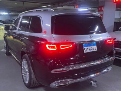 ايجار سيارات مرسيدس GLS 2025 بالسائق 01100092199