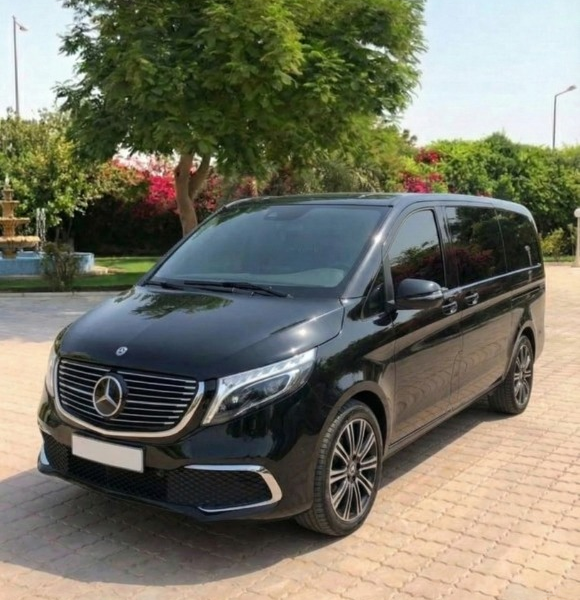 فخامة المستقبل بين يديك.. إيجار مرسيدس فيانو موديل 2025!