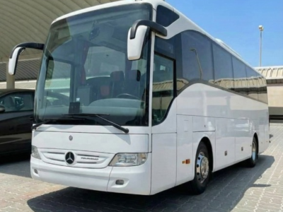 سافر ببرستيج الملوك.. إيجار أتوبيس مرسيدس 50 راكب VIP!