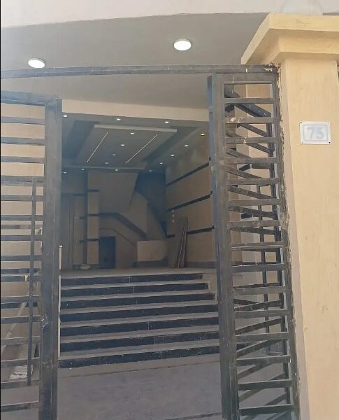للبيع شقة متميزة في كمبوند كناريا (أكتوبر/الشيخ زايد)