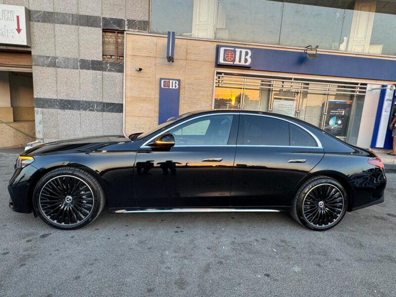 ايجار ليموزين مرسيدس E-Class بالسائق في القاهرة | بداية