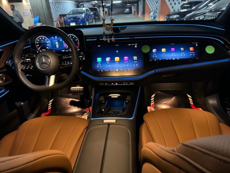 Rent Mercedes E200 with driver: Luxury chauffeur service at its best.