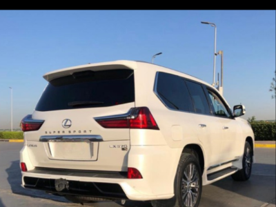Book Now – Lexus LX570 Chauffeur Service to Fairmont Nile City Cairo