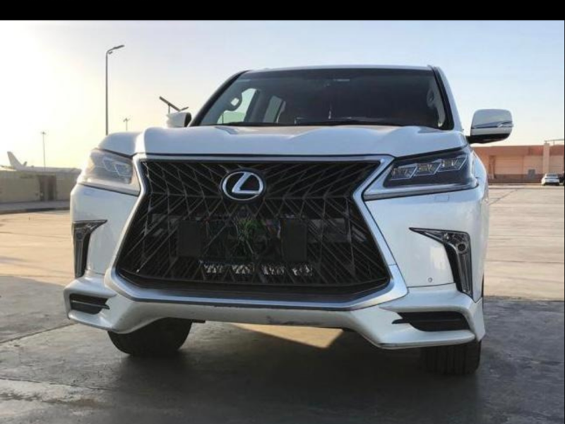 Book Now – Lexus LX570 Chauffeur Service to Fairmont Nile City Cairo