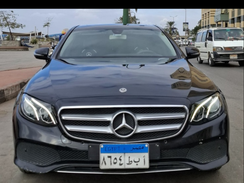 Book Now – Mercedes E200 Private Transfer with Driver to Fairmont Nile City Cairo