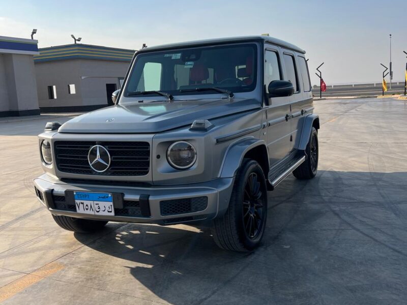 "Book Now: Mercedes G63 with Driver to Four Seasons Nile Plaza!"
