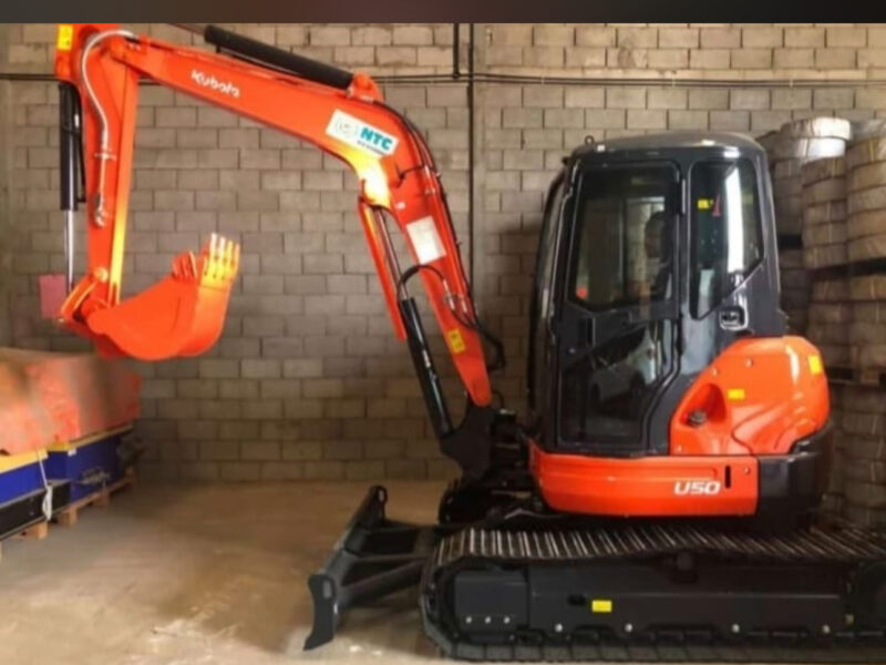 تاجير جميع المعدات الثقيله