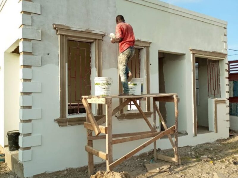 بناء ملاحق خارجية وتشطيبات وترميم مباني بأعلى جودة – 0566100358