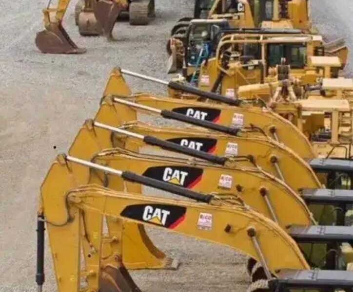 رافعات شوكية سيزرلفت للإيجار فوركلفت للإيجار