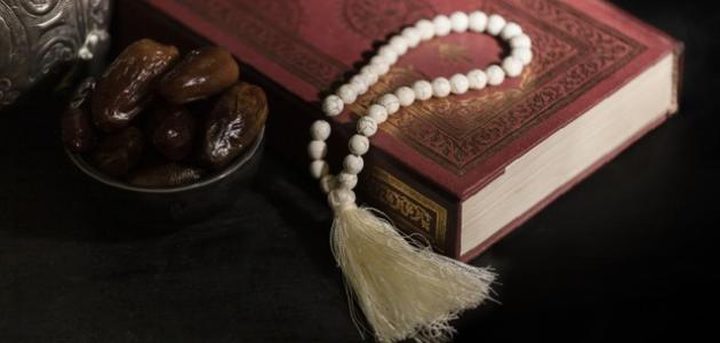 فضيله الدكتور الشيخ أحمد النبوي المعالج الروحاني