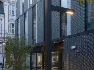 رهج لاعمدة انارة الشوارع واعمدة الانارة التجميلية والكهرباء