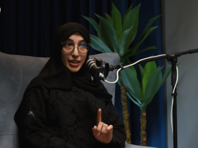 الأستاذ أمجد القواعين يستضيف مصممة الكيك زهراء المغلق في أولى حلقات «كُنّاش»