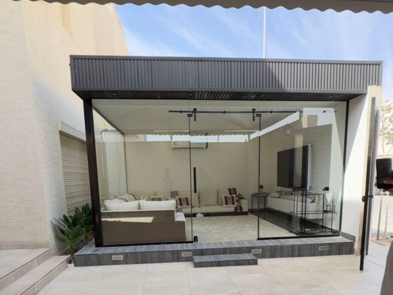 ملاحق خارجية مودرن بالرياض | تصميم وتنفيذ الملاحق الزجاجية 0551033861
