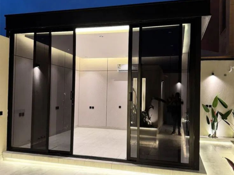 ملاحق خارجية مودرن بالرياض | تصميم وتنفيذ الملاحق الزجاجية 0551033861